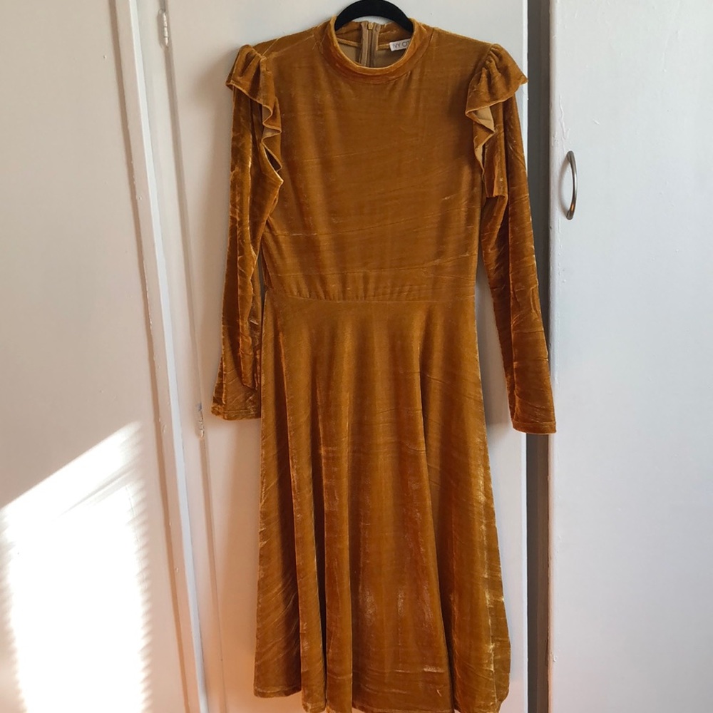 Ivy City Co Midi dress